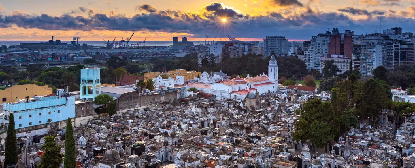 Photography Tour from exclusive urban and aerial viewpoints around Recoleta and Centro Buenos Aires.