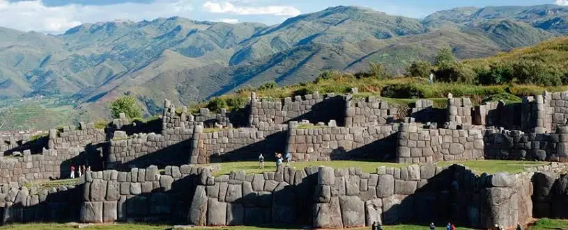 Cusco Inca ruins tour of Saqsaywaman, Qenqo, Puka Pukara, and Tambomachay, led by an archaeologist.