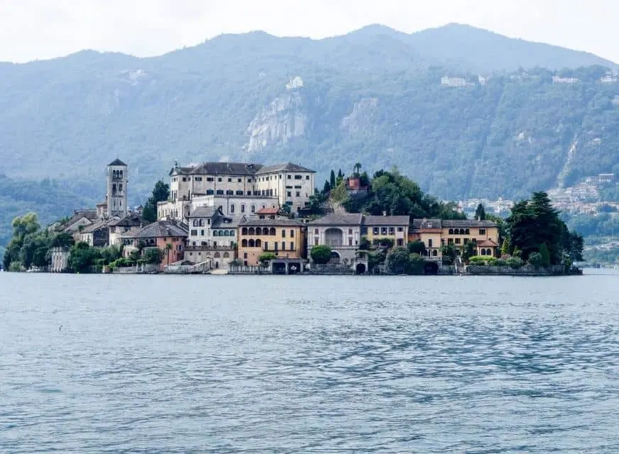 Boat Tour on peaceful Lake Orta, one hour from Milan, with a visit to Sacro Monte di San Francesco.