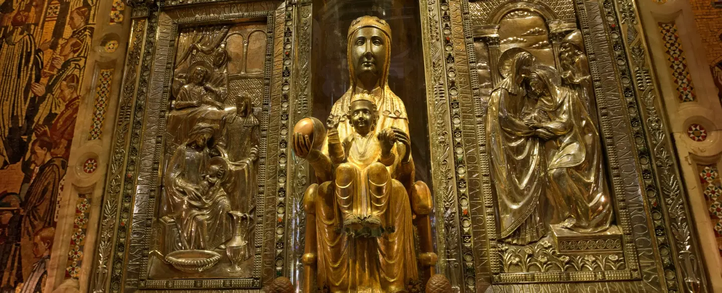 Day Trip from Barcelona to Montserrat: Monastery, Black Madonna, Penedès Vineyard and Cava Tasting.