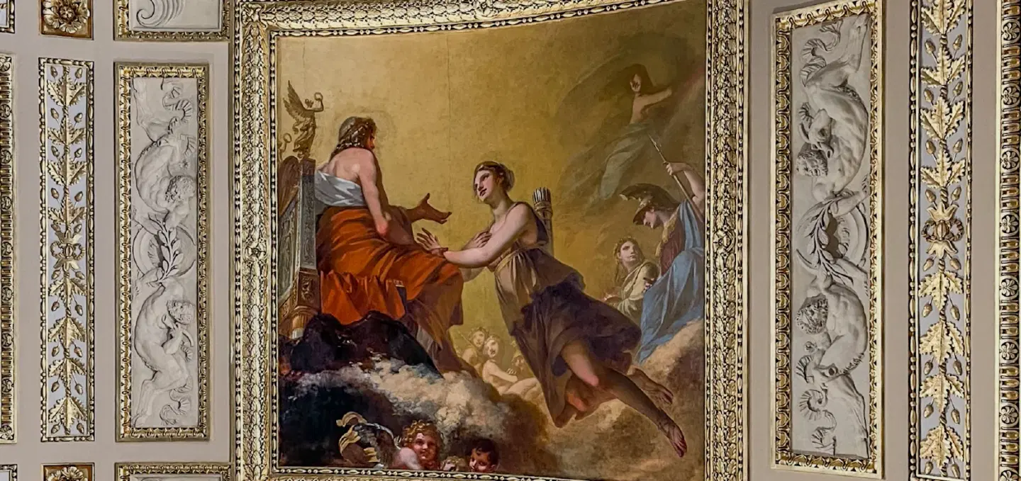Louvre Tour in Paris exploring masterpieces, Renaissance art, and women in art with historian guide.