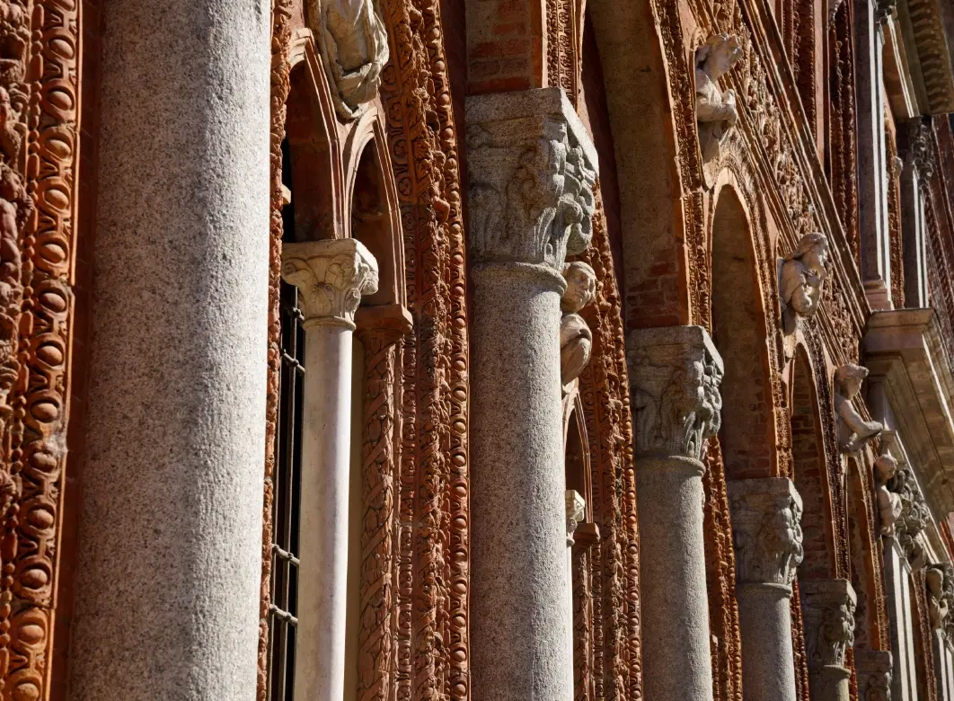 Walking Tour in Milan, discovering enduring marvels from Ca’ Granda to Laboratorio Paravicini.