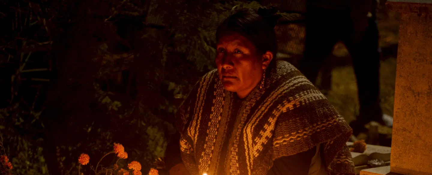 Night Photography Walk in Oaxaca documenting Día de Muertos cemetery rituals by candlelight.