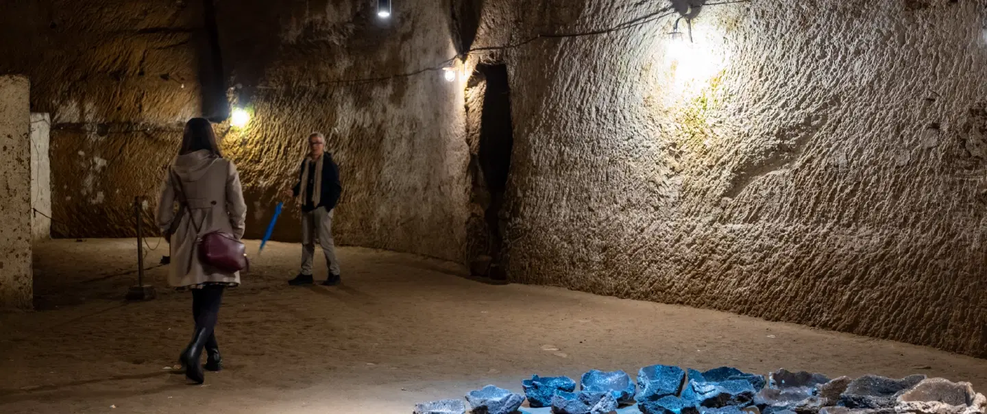 History Tour beneath Naples, discovering tunnels, aqueducts, ruins, and the city’s layered past.