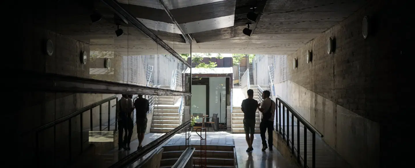Architecture Tour in Santiago: Las Condes, Vitacura, Providencia - full-day with an architect guide.