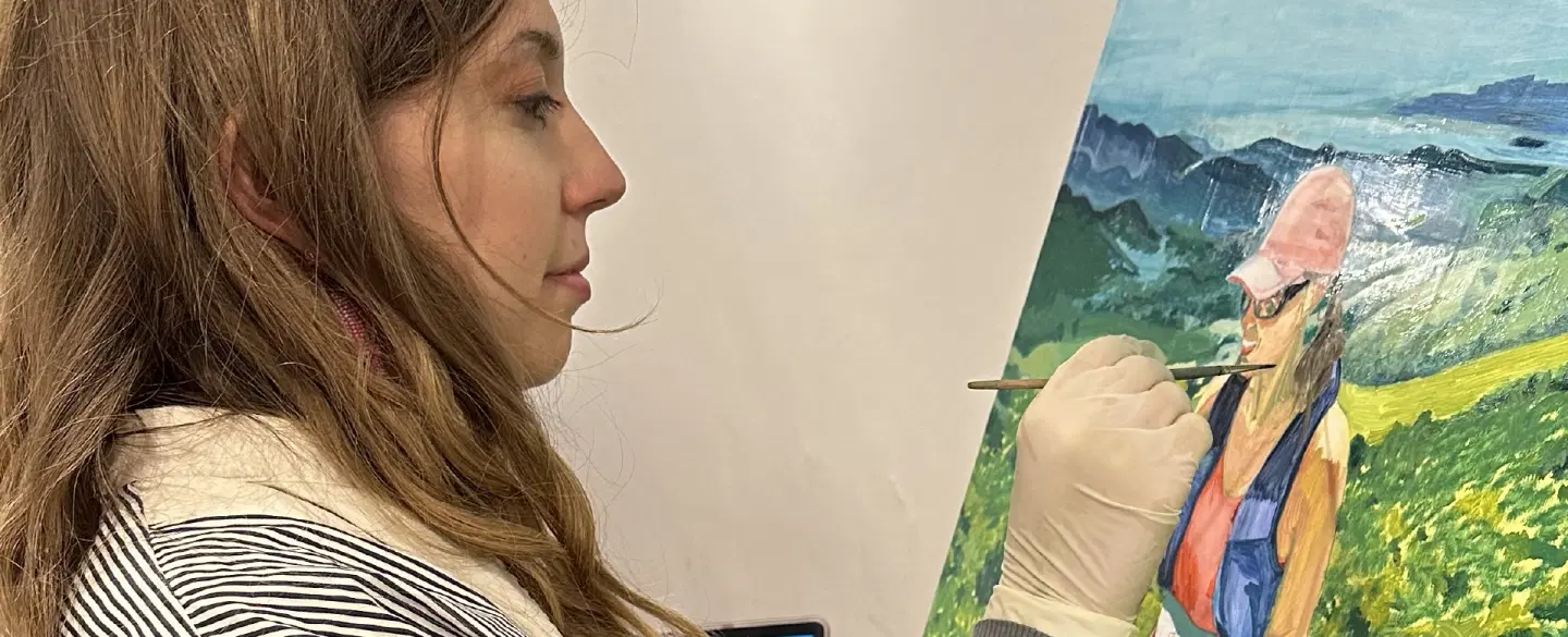 Studio Visit in Santiago, Chile with a muralist to explore street art techniques, process & meaning.