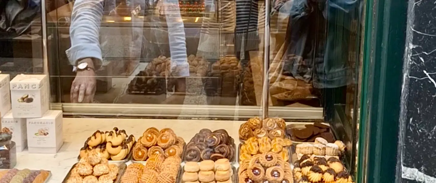 Private Food Tour in San Sebastian: Walk from Egia to Old Town, explore history & Basque sweets.