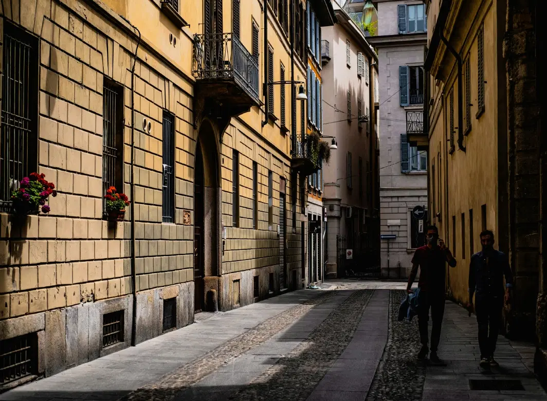 Walking Tour in Milan, discovering Brera’s art and food culture through its lively streets.
