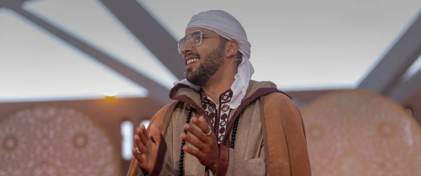 Storytelling Walking Tour in Marrakesh: Rooftop tales of curses, trade & history above the medina.