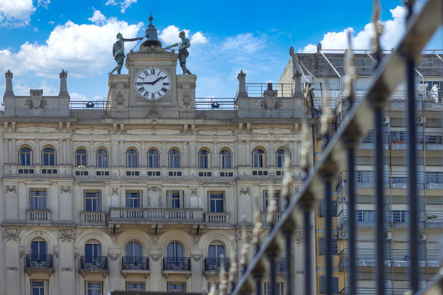 7 days in Argentina: Buenos Aires to Mendoza with tango nights, wine, mate and asado in the Andes.
