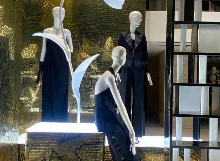 Fashion Tour in Milan, tracing the city’s style evolution from heritage ateliers to new icons.