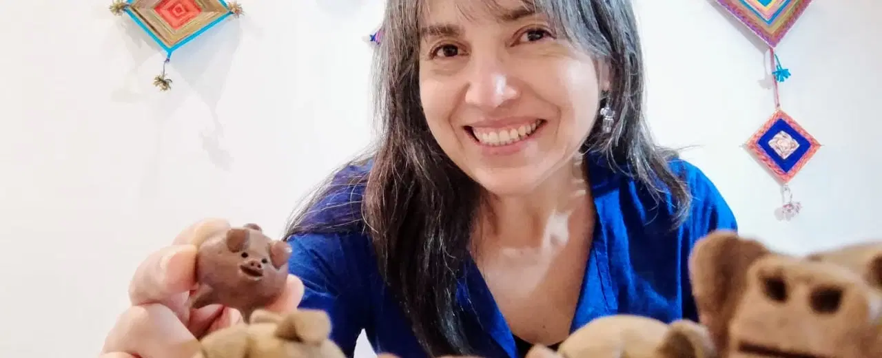 Craft Workshop in Chile: Make your own lucky clay Chanchito pig in a scenic studio near Valparaíso.