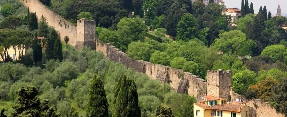 Walking Tour in Florence to enjoy the city from above exploring hilltop views and quiet gardens.
