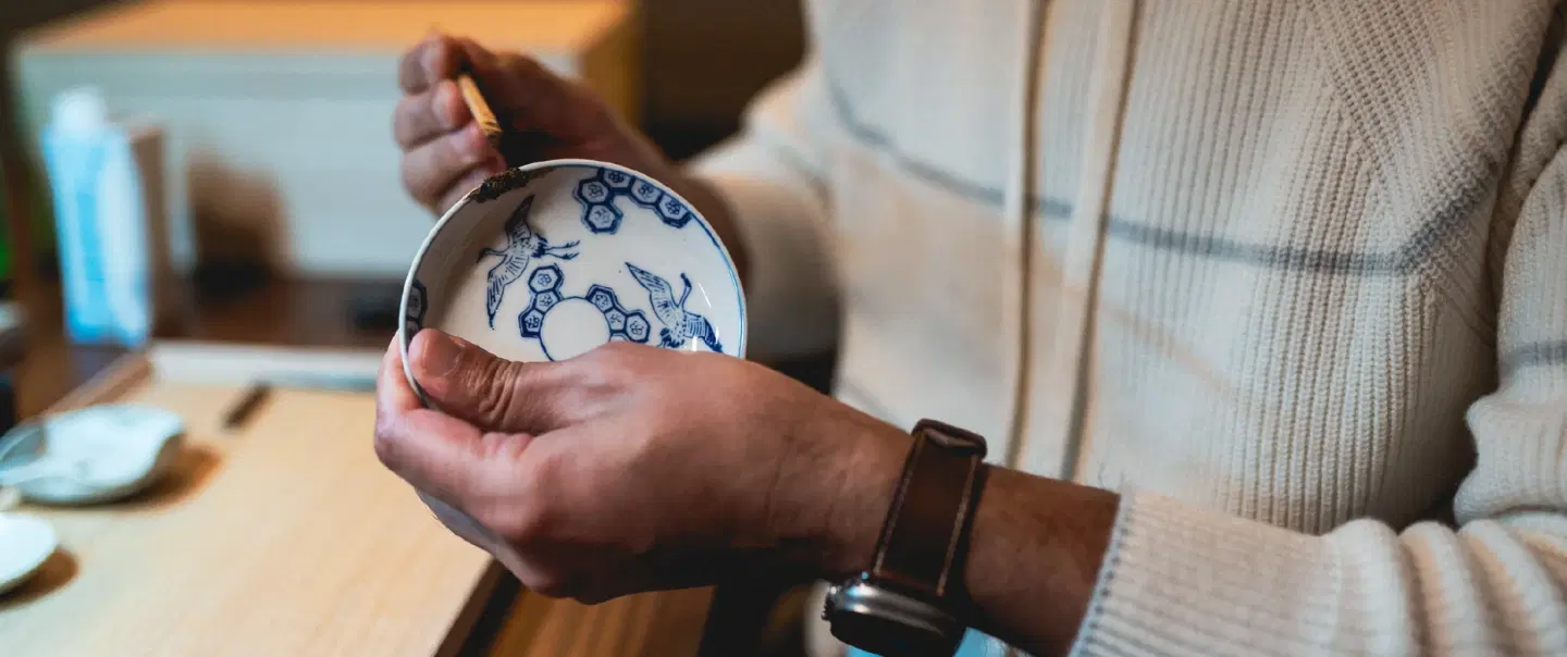 Craft experience in Kyoto learning the art of Kintsugi, and repairing objects with lacquer and gold.