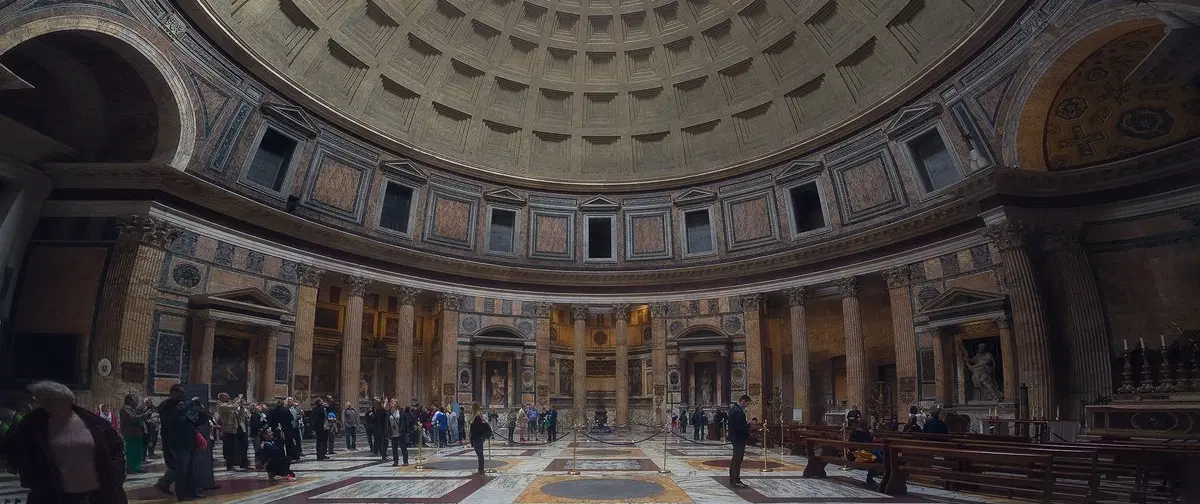 Rome Photo Walking Tour: evening light, Renaissance architecture, portraits, history & local flavor.