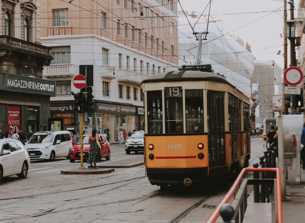 Craft Tour in Milan: Explore leather heritage at Bagatti Valsecchi, ateliers & iconic tram ride. 