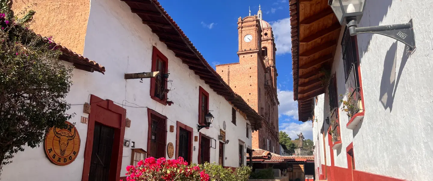 Day Tour from Guadalajara to Jalisco’s Sierra: coffee farm, Pueblo Mágico, artisans, Enigma Valleys.