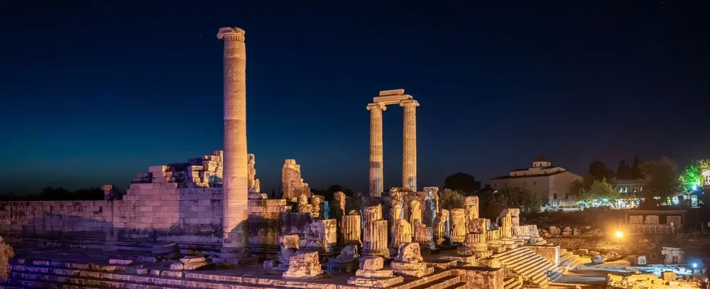 Twilight at Apollo's Oracle