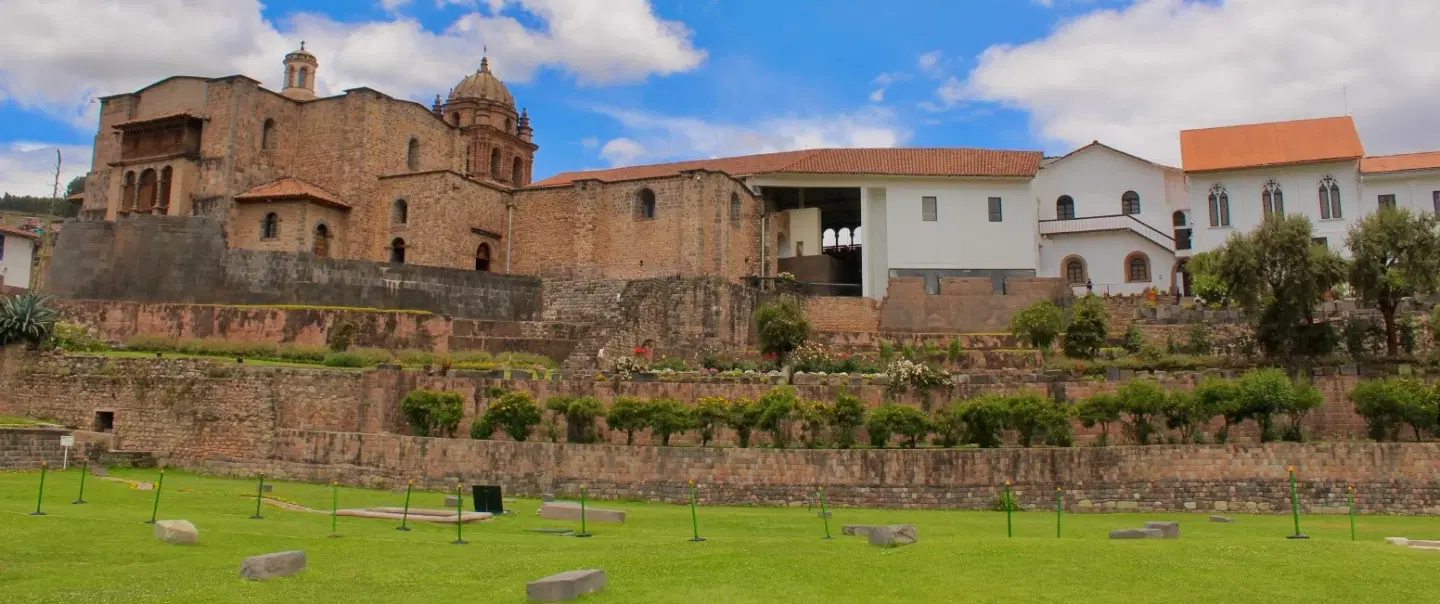 Walking Tour in Cusco exploring Qoricancha and Santa Catalina sacred sites with local archaeologist.