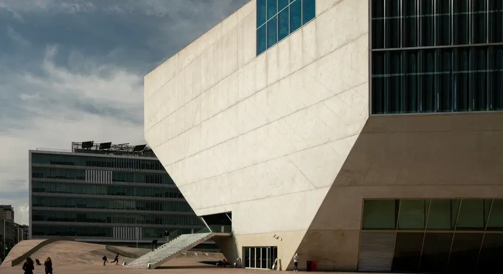 Modern Architecture Tour in Porto featuring modern landmarks like Casa da Música & design districts.