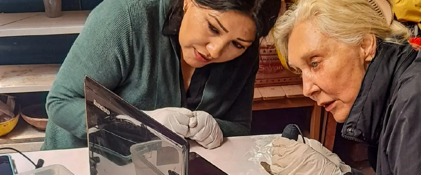 Workshop in Cusco exploring Pre-Columbian ceramics with a local archaeologist and museum visit.