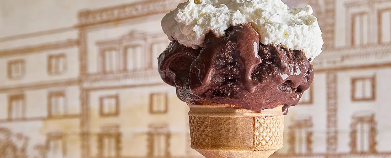 Gelato Workshop in Rome, learning to make Italian gelato at the historic Palazzo del Freddo.
