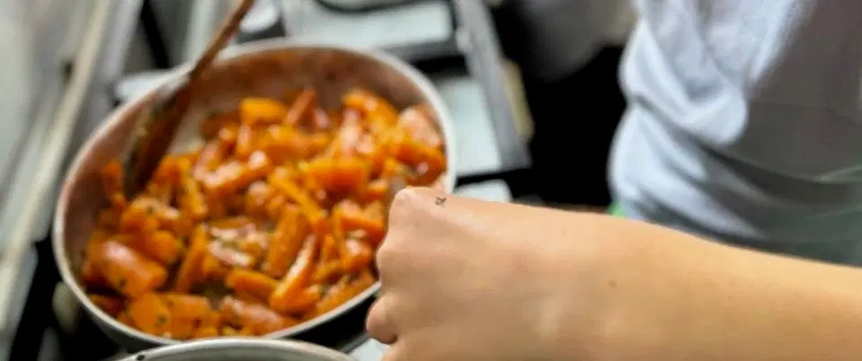 Cooking Class in Essaouira: Shop markets & cook Moroccan dishes in a local family home kitchen.