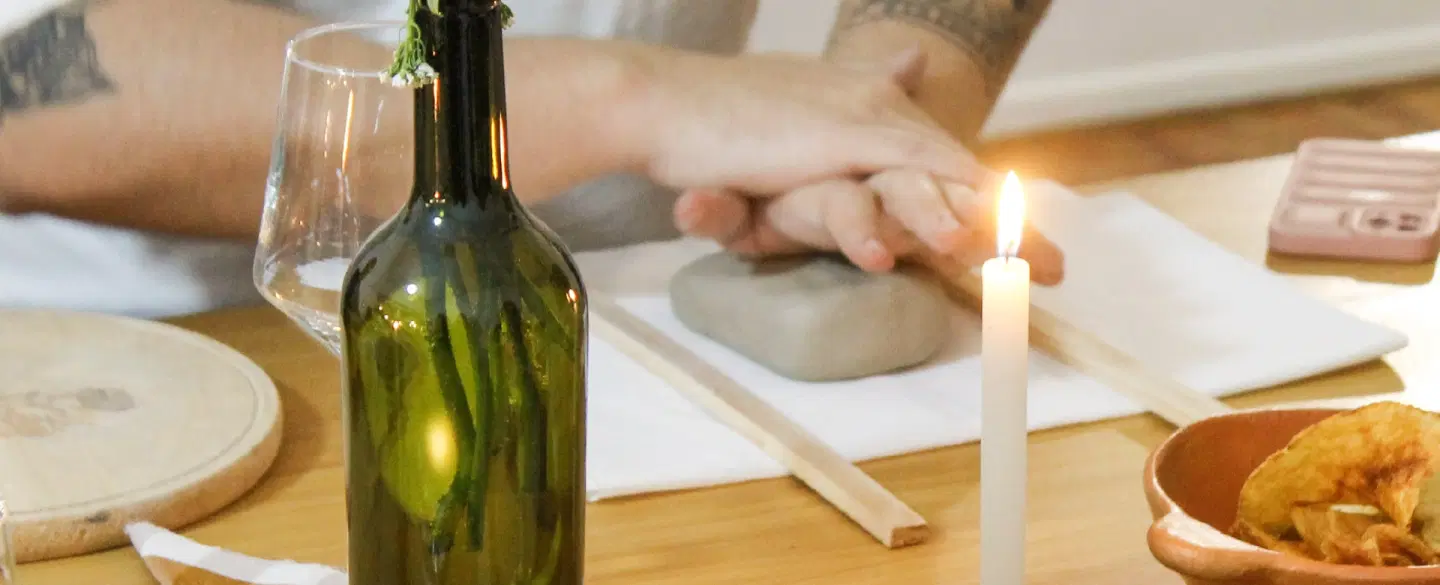 Ceramic Workshop over stories, wine and empanadas in Mendoza, Argentina, with a local artisan.