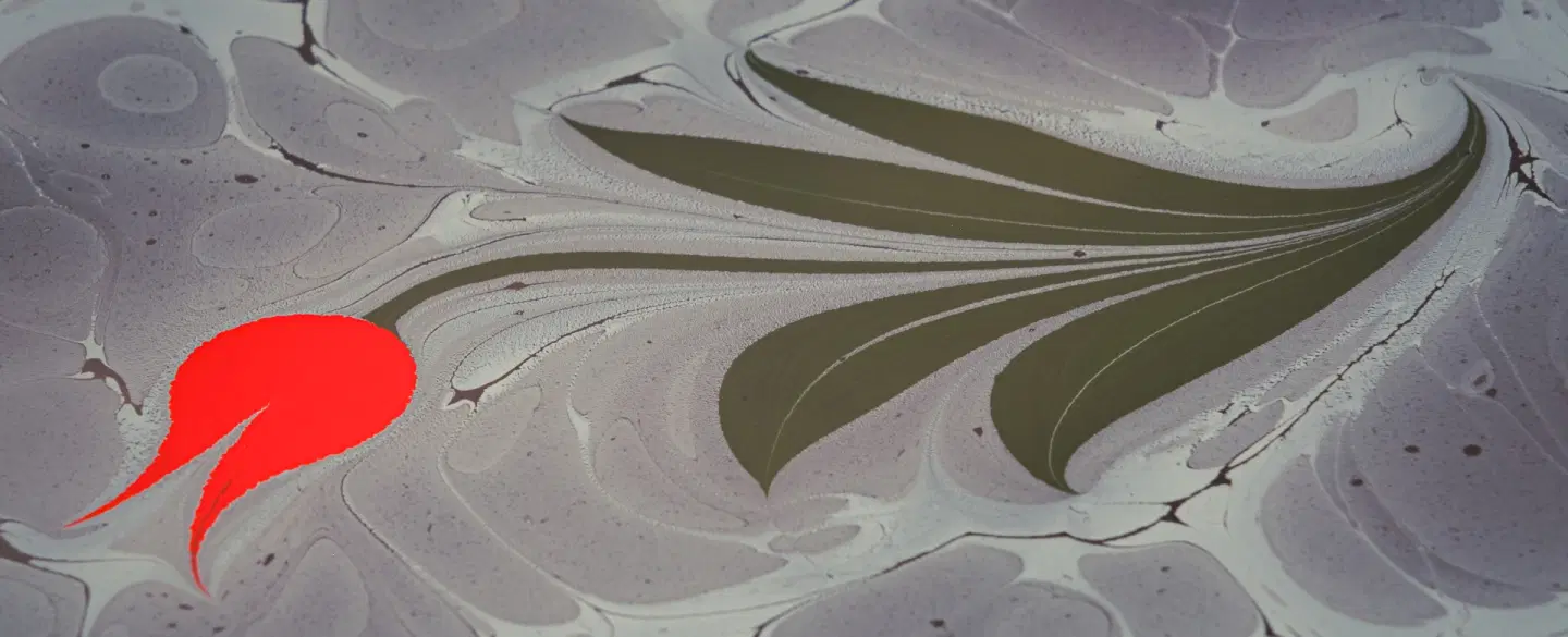 Art Workshop in Istanbul: learn Turkish Ebru marbling with master artist and create your own design.