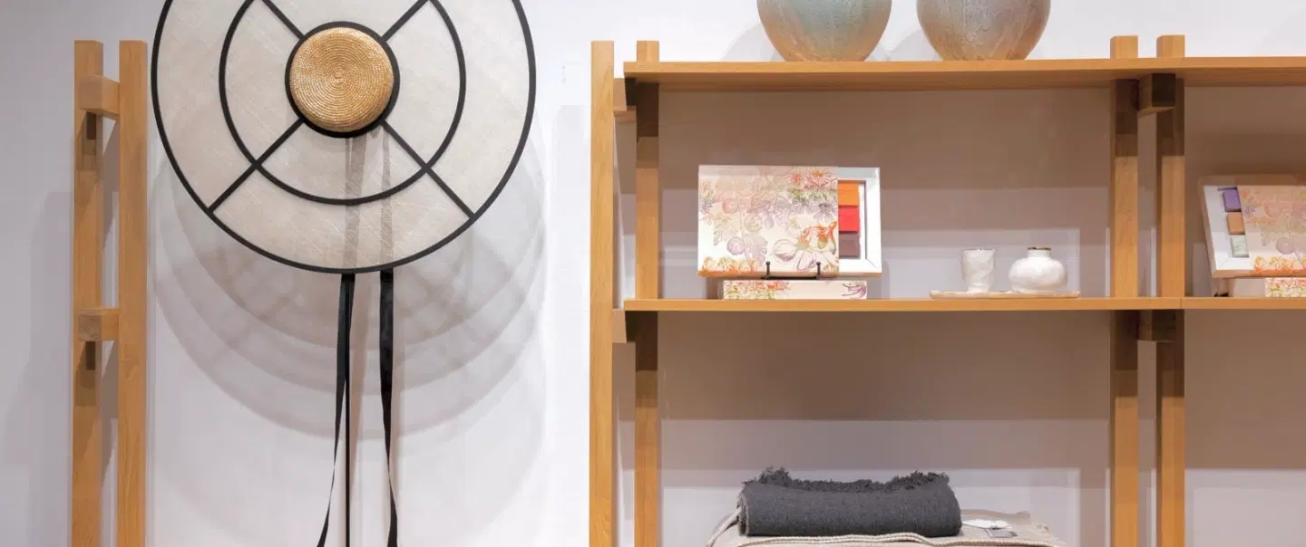 Artisan Shopping in Barcelona’s Gothic Quarter: insider insights, historic shops, working ateliers.