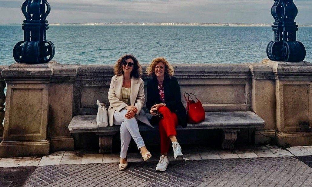 Andalusia itinerary 10 days with Seville, Cádiz, Ronda, Málaga, Granada, heritage and cuisine.