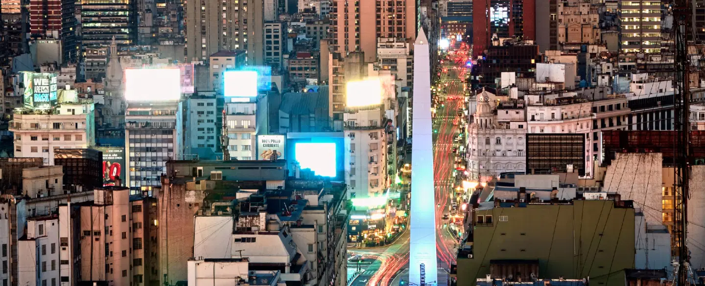 Photography Tour from exclusive urban and aerial viewpoints around Recoleta and Centro Buenos Aires.