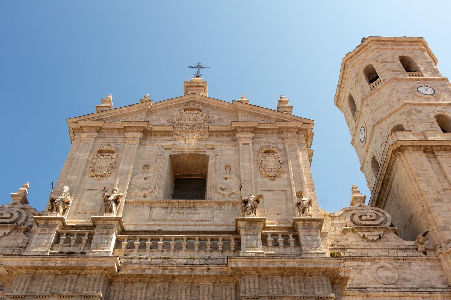 5 days in Madrid filled with royal landmarks, flamenco nights, tapas, and art from Goya to Gaudí.