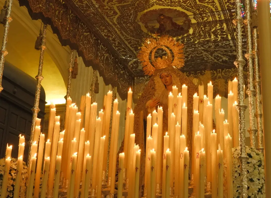 Holy Week Tour in Seville with private balcony view, local guide, and insights into Semana Santa.