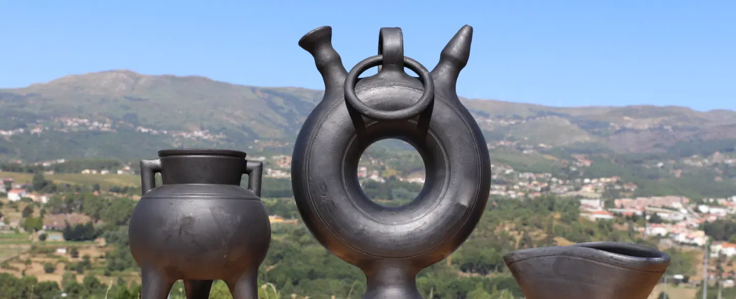 Pottery Workshop in Douro Valley: Meet the last masters of UNESCO-listed Bisalhães black pottery.