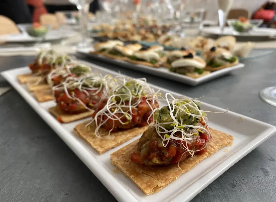 Cooking Workshop in Barcelona’s Gothic Quarter with tapas, wine & hands-on secrets of iconic paella.