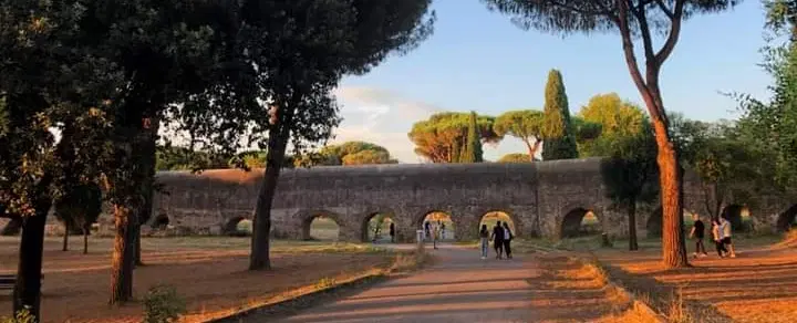 Running Tour in Rome through Aqueduct Park, combining history, stunning views, and outdoor exercise.