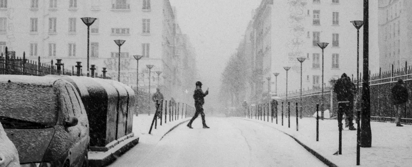 Photo Walking Tour in Paris: Cartier-Bresson locations, the decisive moment and street photography.
