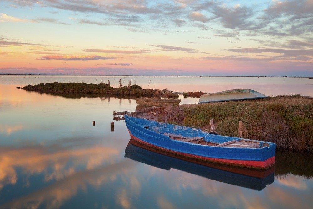 7-day itinerary in Catalonia through Barcelona, Priorat, Siurana, Ebro Delta, Girona, and Cadaqués.