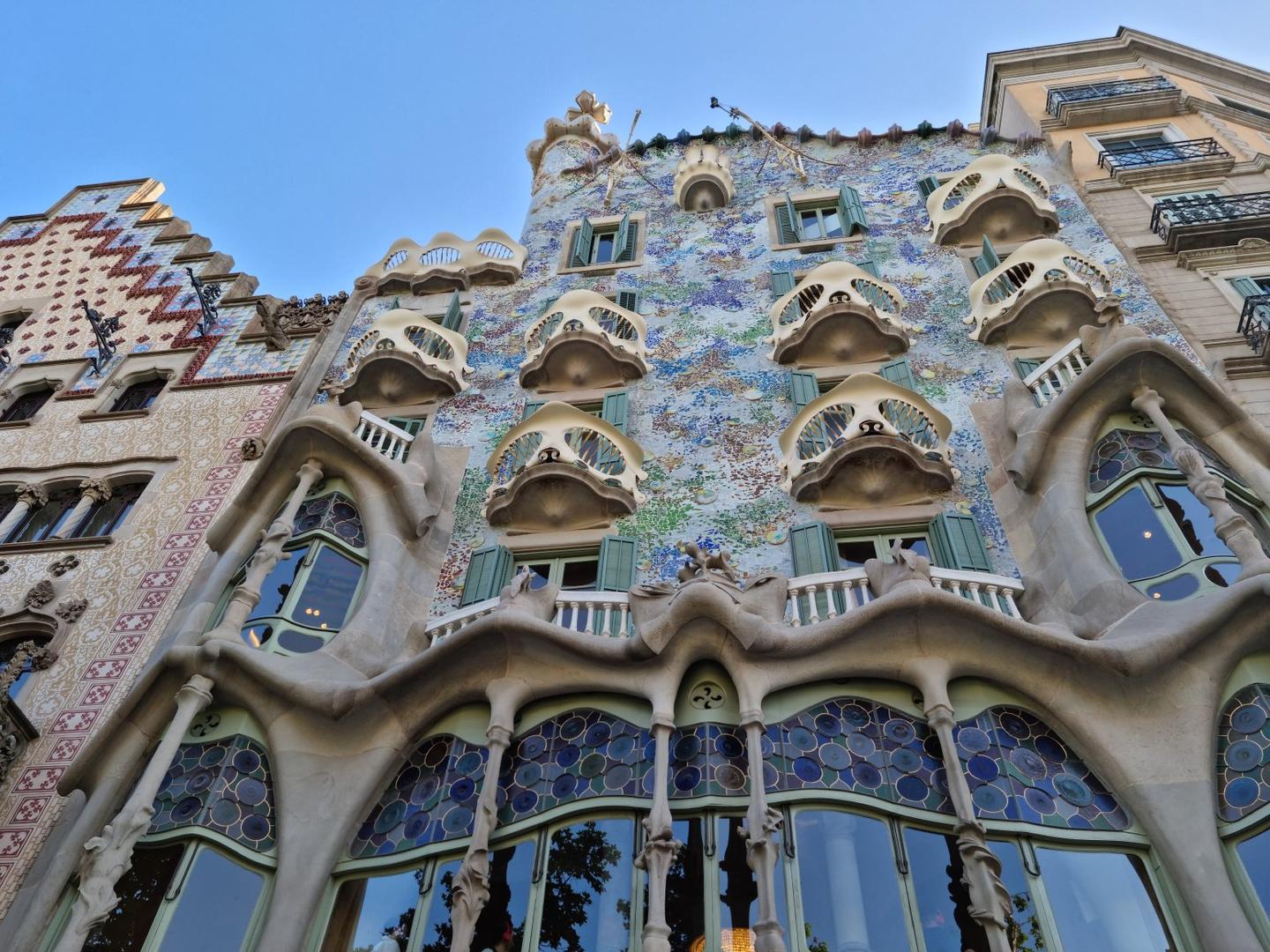 5 days in Barcelona for design, culture, local markets, museums, tapas, and Gaudí’s best landmarks.