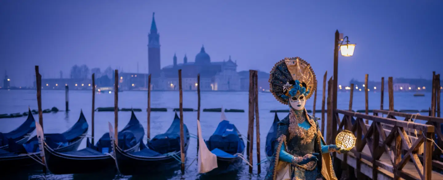 Venice Carnival Photography Workshop led by photographer with costumed masks & masqueraders, 3 days.
