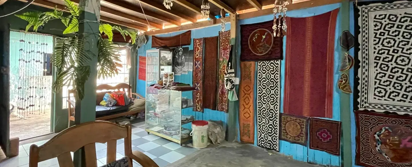 Shipibo-Konibo Community Visit in Lima with Art Workshop: meet women artists from Peruvian Amazon.