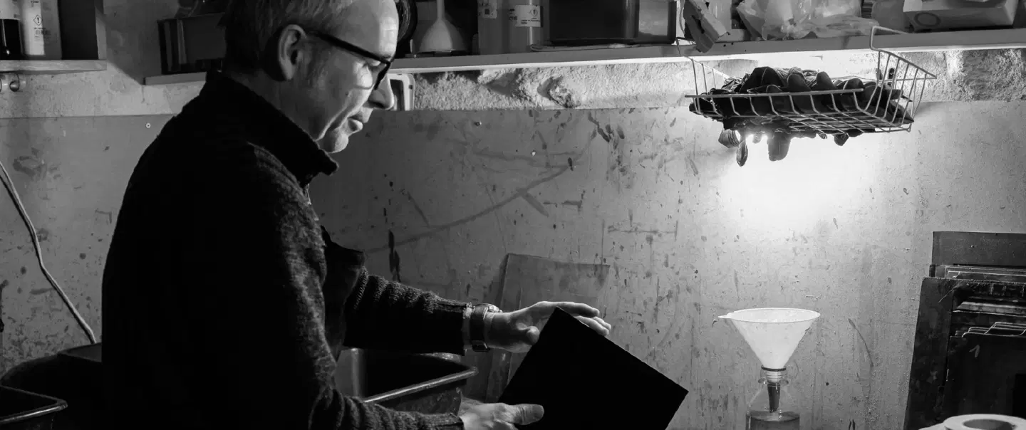 Photo Workshop in Bordeaux discovering 19th-century collodion plates and handmade portraits.