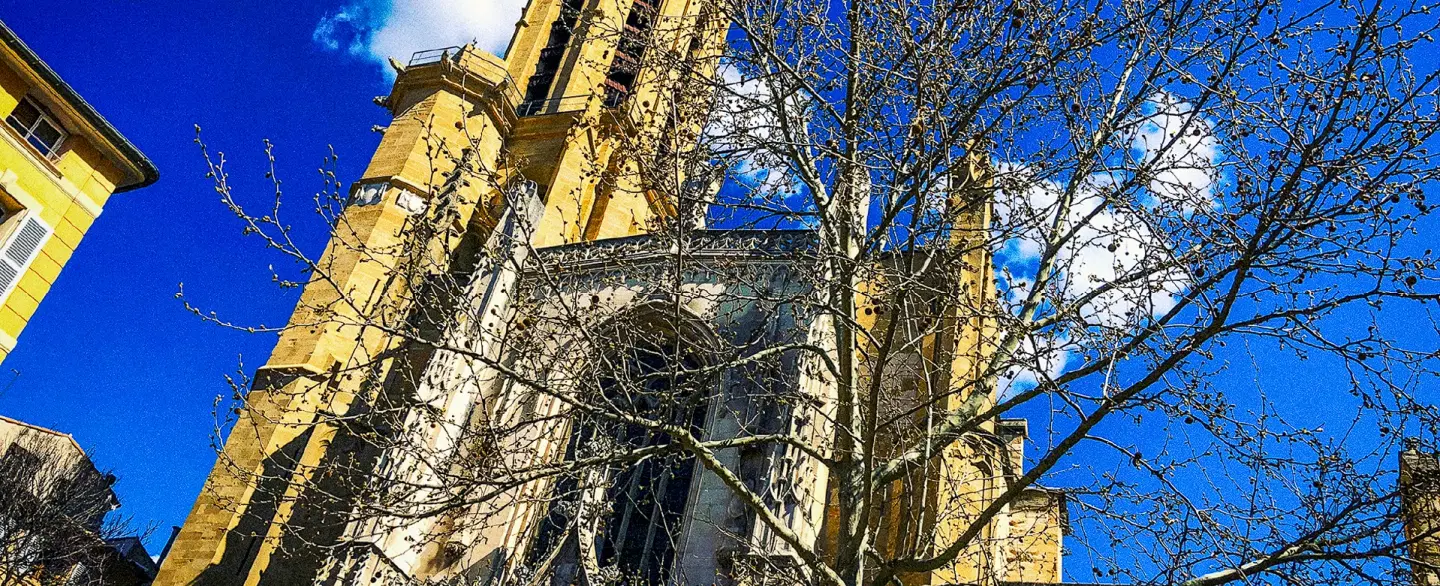 Day Trip in Provence visiting Aix-en-Provence, Cézanne sites, and Mont Sainte-Victoire vineyards.