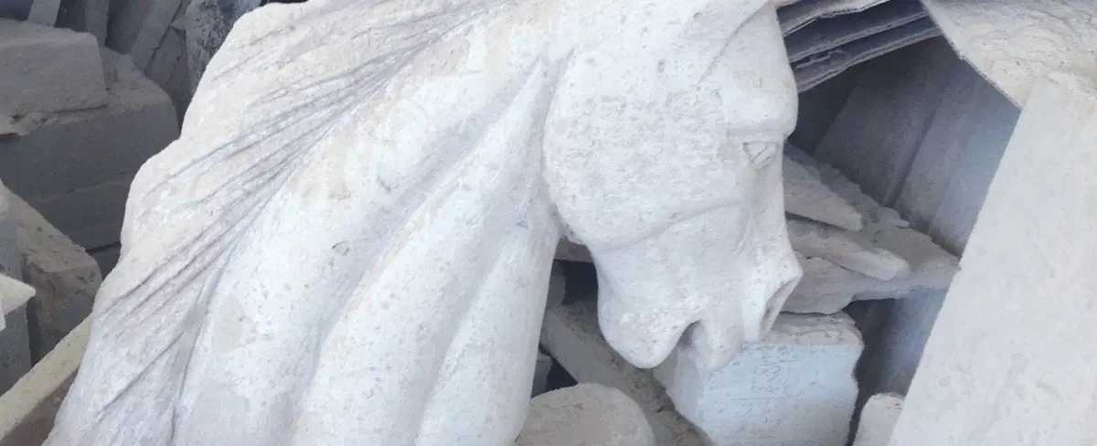Cultural Tour of Oaxaca’s cantera stonework with artisan visit, mine tour, and home-cooked meal.