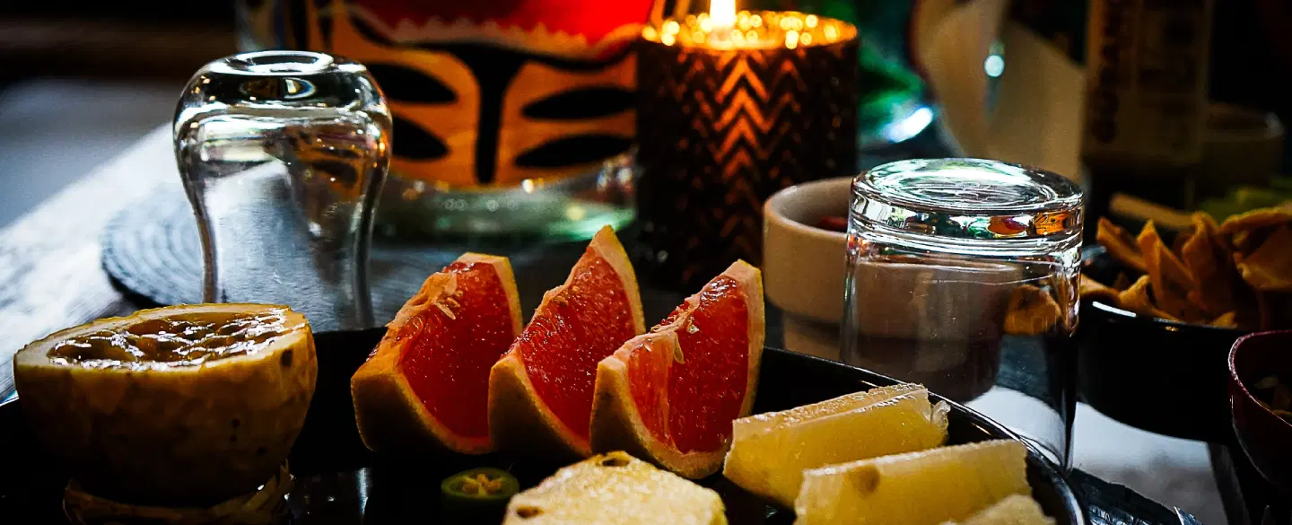 Private Mezcal Tasting in Mexico City: multisensory, live music, Guerrero spirits and storytelling.