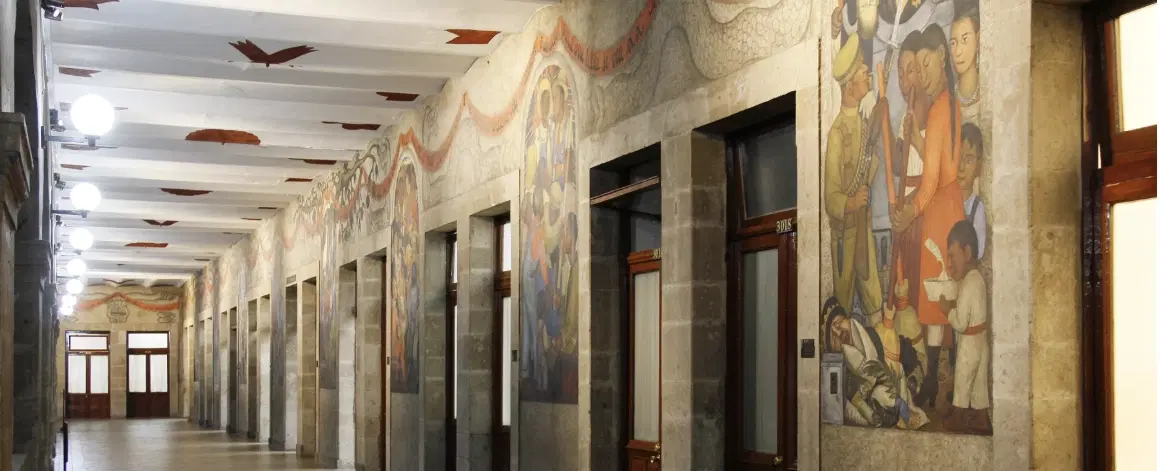 Murals Tour of Mexico City exploring iconic works and the history behind revolutionary art.
