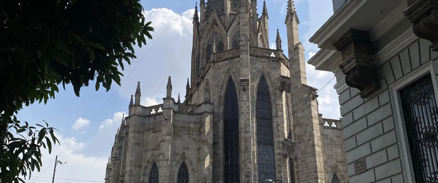 Walking tour of Guadalajara’s Chapu and Americana with food, fashion, design shops, gallery visit.