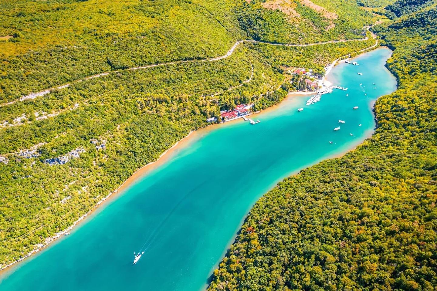 3-day itinerary in Rovinj exploring coastal streets, Istrian cuisine, olive groves, and local wines.