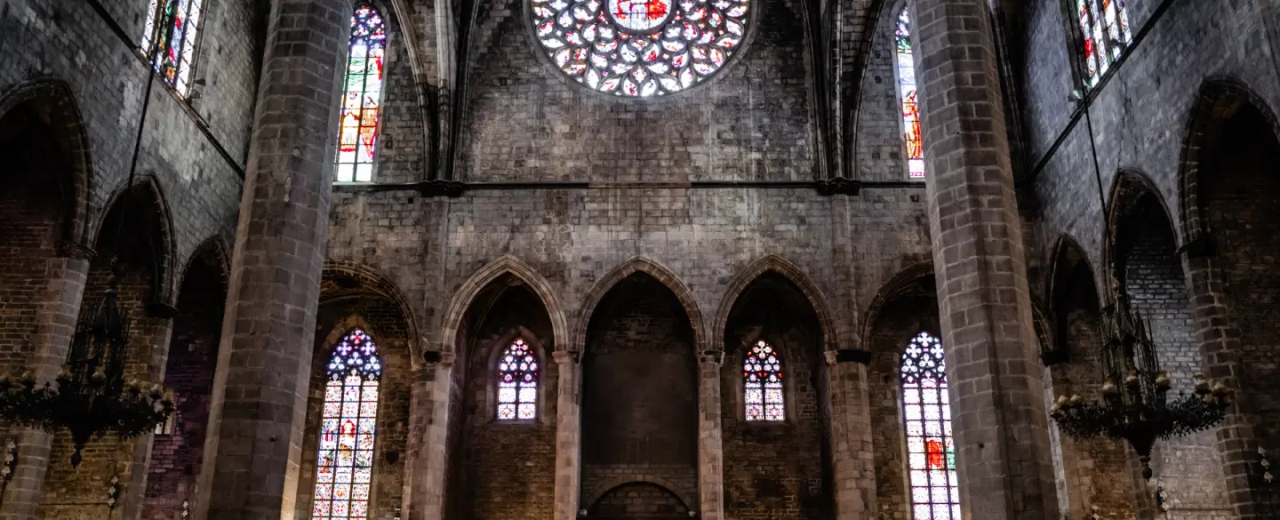 Day Tour in Barcelona with Sagrada Familia, Palau de la Música, Gothic Quarter & Montjuïc views.